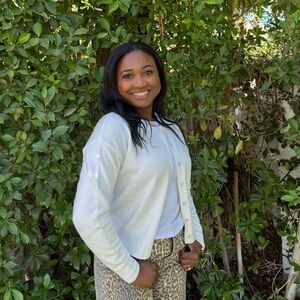Meet your Posher, Michaela